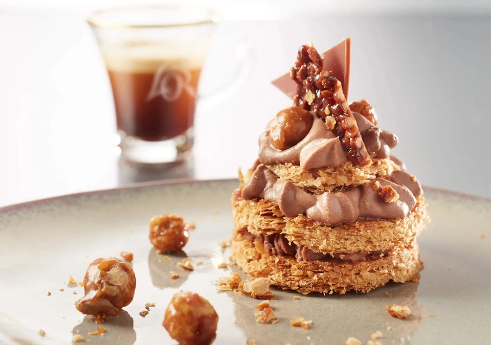 Millefeuille met een nougatine van hazelnoot en ganache van melkchocolade