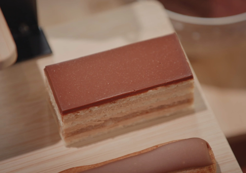 Javanais Biscuit Met Koffie Creme Au Beurre En Chocolade
